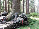 Ein Panzerabwehr-Trupp in Stellung. (Bild öffnet sich in einem neuen Fenster)