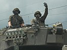 Entladung der Kampfpanzer am Bahnhof Wurmbach. (Bild öffnet sich in einem neuen Fenster)