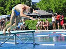 Der letzte Teil der Schwimmstrecke wird in Angriff genommen. (Bild öffnet sich in einem neuen Fenster)