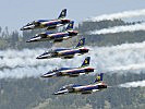 Die Frecce Tricolori... (Bild öffnet sich in einem neuen Fenster)