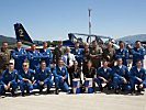 Freuen sich schon auf ihren Fanclub, die Frecce-Tricolori-Staffel. (Bild öffnet sich in einem neuen Fenster)