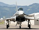 Der Eurofighter rollt aus der Boxenstraße. (Bild öffnet sich in einem neuen Fenster)