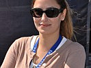 Özge Sevük freut sich auf die Show der Frecce Tricolori. (Bild öffnet sich in einem neuen Fenster)