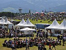 Tausende begeisterte Besucher verfolgen die Airshow in Zeltweg.
