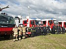Die Freiwillige Feuerwehr und die Flughafenfeuerwehr Zeltweg stehen bereit.