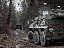 Verstärkt werden die Soldaten durch Radpanzer "Pandur". (Bild öffnet sich in einem neuen Fenster)