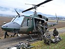 Der "Agusta Bell 212"-Helikopter dient als Sanitätshubschauber. (Bild öffnet sich in einem neuen Fenster)