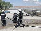 Zuerst kommt die Feuerwehr zum Einsatz. (Bild öffnet sich in einem neuen Fenster)