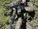 Deutsche Soldaten der Task Force 26 rücken vor. (Bild öffnet sich in einem neuen Fenster)