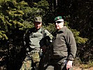 Dienstaufsicht: Oberstleutnant Küpper, l., und Generalmajor Heidecker. (Bild öffnet sich in einem neuen Fenster)