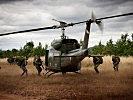 Spezialkräfte beim Heli-Training. (Bild öffnet sich in einem neuen Fenster)