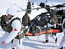 Übungseinlage: Absturz eines Hubschraubers im Hochgebirge. (Bild öffnet sich in einem neuen Fenster)