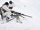 Ein Übungsziel: Zusammenwirken von schweren Waffen... (Bild öffnet sich in einem neuen Fenster)