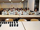 Einweisung in das österreichische Fernmeldegerät. (Bild öffnet sich in einem neuen Fenster)