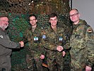 Deutsche Übungsteilnehmer mit den Seelsorgern. (Bild öffnet sich in einem neuen Fenster)