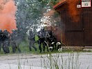 Die Militärpolizei startet den Zugriff. (Bild öffnet sich in einem neuen Fenster)