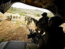 Soldaten und Bordschützen müssen aufeinander abgestimmt sein. (Bild öffnet sich in einem neuen Fenster)