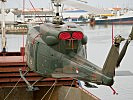 Eine AB 212 über dem Frachtraum des Schiffes. (Bild öffnet sich in einem neuen Fenster)