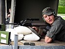 Skeptischer Blick zur Trefferanzeige. (Bild öffnet sich in einem neuen Fenster)