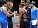 Hitzige Diskussionen im brasilianisch Team. (Bild öffnet sich in einem neuen Fenster)