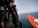 Annäherung an das Schiff. (Bild öffnet sich in einem neuen Fenster)