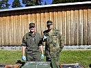 Zwei "Spieße", ein Auftrag: Verpflegung der Soldaten. (Bild öffnet sich in einem neuen Fenster)