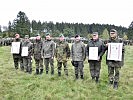 Generalleutnant Roßmanith mit den beiden Kommandanten. (Bild öffnet sich in einem neuen Fenster)