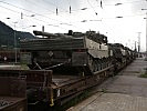 Auch die Kampfpanzer "Leopard" sind am Entladegleis angekommen. (Bild öffnet sich in einem neuen Fenster)