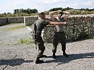 ...und die Soldaten üben danach selbstständig. (Bild öffnet sich in einem neuen Fenster)
