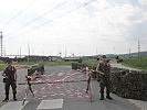 Die Kontrolltätigkeit wird am Checkpoint begonnen...... (Bild öffnet sich in einem neuen Fenster)