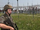 Obwohl es 35 Grad heiß ist, sind die Soldaten mit Eifer bei der Sache. (Bild öffnet sich in einem neuen Fenster)