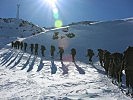 Transport von Versorgunsgütern durch Gebirgssoldaten der 6. Jägerbrigade. (Bild öffnet sich in einem neuen Fenster)