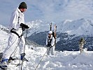 Abseilen im Gebirge - Teamwork ist gefragt. (Bild öffnet sich in einem neuen Fenster)