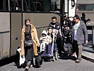 Eine Gruppe bei der Ankunft am Wiener Westbahnhof. (Bild öffnet sich in einem neuen Fenster)