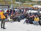Soldaten unterstützen die Polizei in Spielfeld. (Bild öffnet sich in einem neuen Fenster)