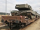 Panzer treffen am Bahnhof in Wurmbach ein. (Bild öffnet sich in einem neuen Fenster)