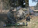 Panzerabwehrlenkwaffen bekämpfen Ziele in bis zu 2.000 Metern Entfernung. (Bild öffnet sich in einem neuen Fenster)