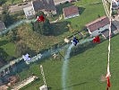 Die atemberaubende Show des Red Bull-Skydive Teams. (Bild öffnet sich in einem neuen Fenster)