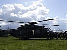 Ein Notarzthubschrauber wird alarmiert. (Bild öffnet sich in einem neuen Fenster)