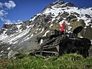 Ein Aufklärungspanzer "Wiesel" beim Scharfschießen im Hochgebirge. (Bild öffnet sich in einem neuen Fenster)