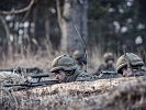 Infanteristen beobachten das Gefechtsfeld. (Bild öffnet sich in einem neuen Fenster)
