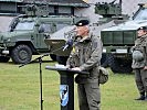 Der Übungsleiter Brigadier Habersatter bei seiner Ansprache. (Bild öffnet sich in einem neuen Fenster)