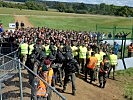 Am Grenzübergang arbeiteten Soldaten verschiedener Nationen zusammen. (Bild öffnet sich in einem neuen Fenster)