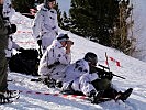 Die Gebirgssoldaten bei der letzten Station "Schießen im Hochgebirge". (Bild öffnet sich in einem neuen Fenster)