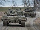 Auch Kampfpanzer kommen zum Einsatz. (Bild öffnet sich in einem neuen Fenster)