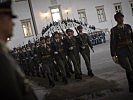 Die Jahrgänge der Militärakademie nehmen ebenfalls am Festakt teil. (Bild öffnet sich in einem neuen Fenster)