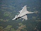 Ein Eurofighter über Zeltweg... (Bild öffnet sich in einem neuen Fenster)