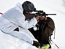 Ein östereichischer Soldat fixiert das Ziel. (Bild öffnet sich in einem neuen Fenster)