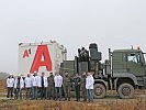 Das Verladeteam mit dem Personal von A1. (Bild öffnet sich in einem neuen Fenster)