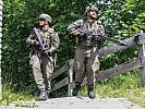 Die Soldaten auf dem Weg zum Angriffsziel. (Bild öffnet sich in einem neuen Fenster)